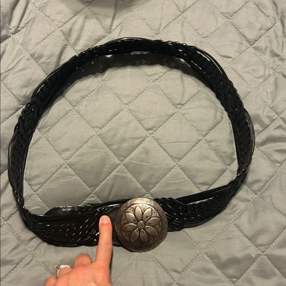 Vtg. New York & Company M Black Braided Belt with Flower Silver Buckle